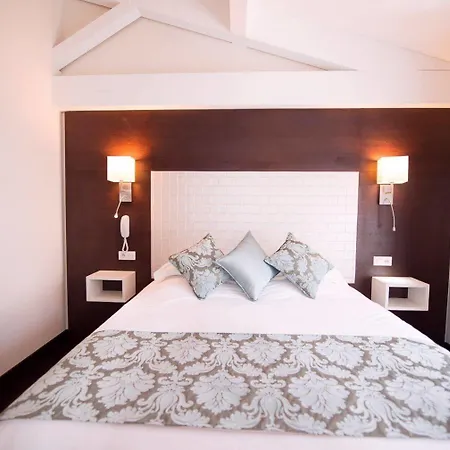 Ξενοδοχείο Western Riviera 4*