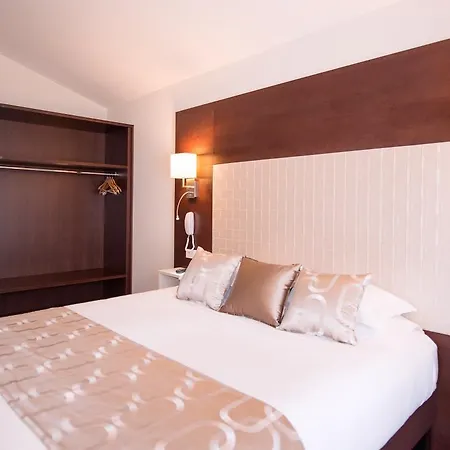 Western Riviera & 4*