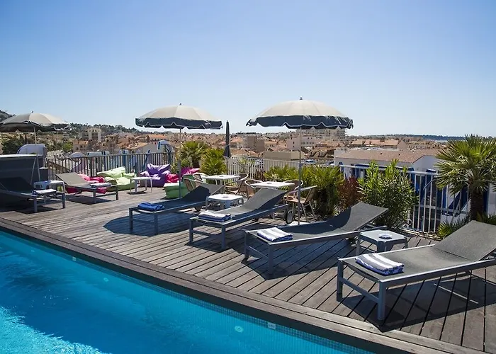 Szálloda Western Riviera & 4*